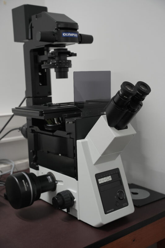 Microscope inversé semi motorisé